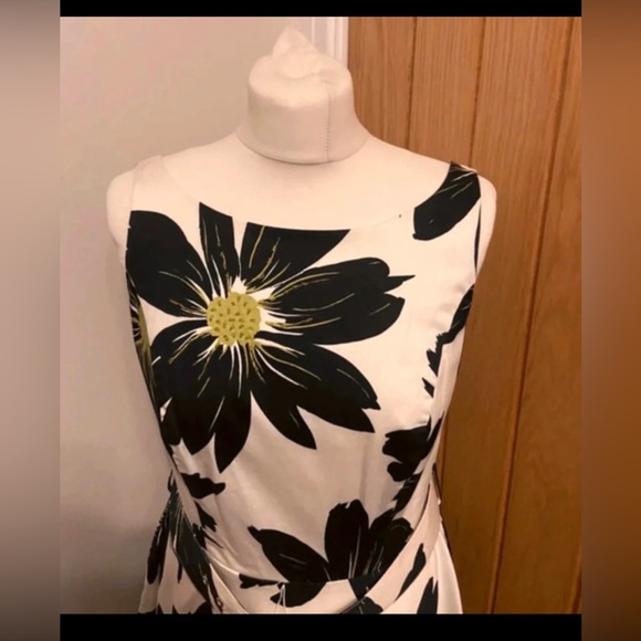 Ladies Debenhams Collection Beautiful Dress Size 12 - Picture 2 of 6